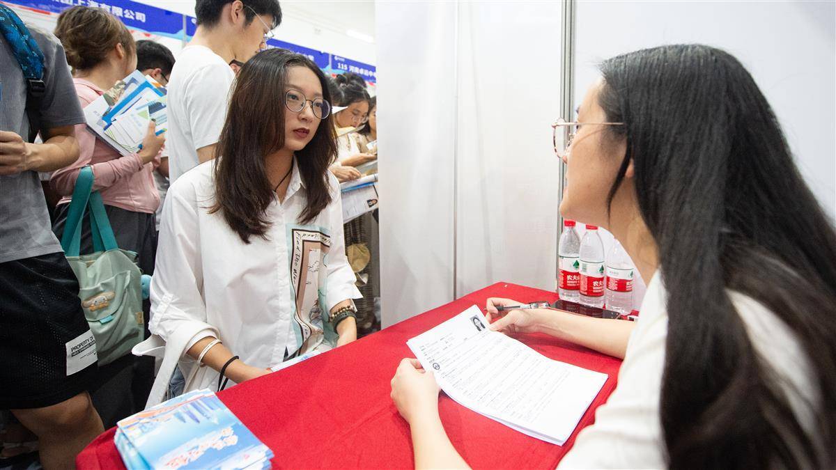 黄金集团注册网址